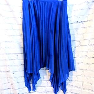 Blue pleated asymmetrical Bar iii skirt